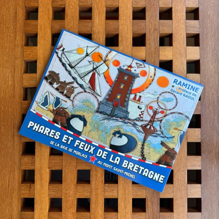 livre phare et feux de Bretagne par Ramine