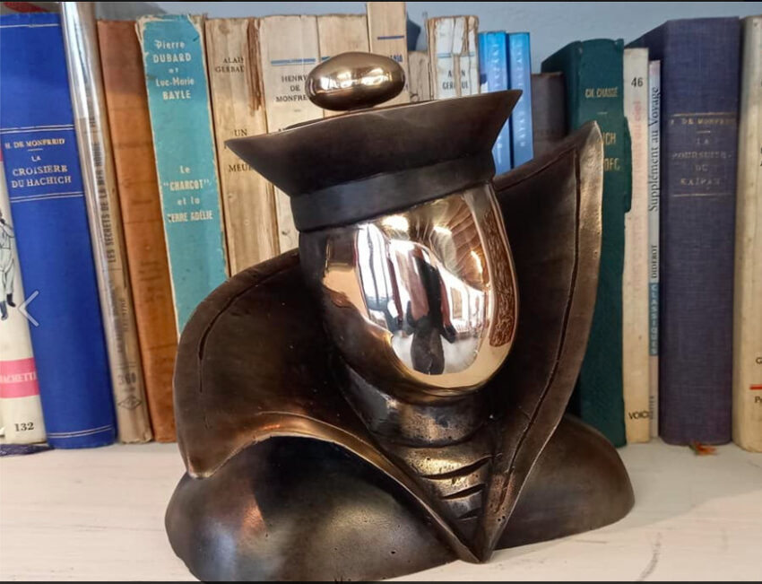 Bronze d'art Marin dans le vent – Image 4