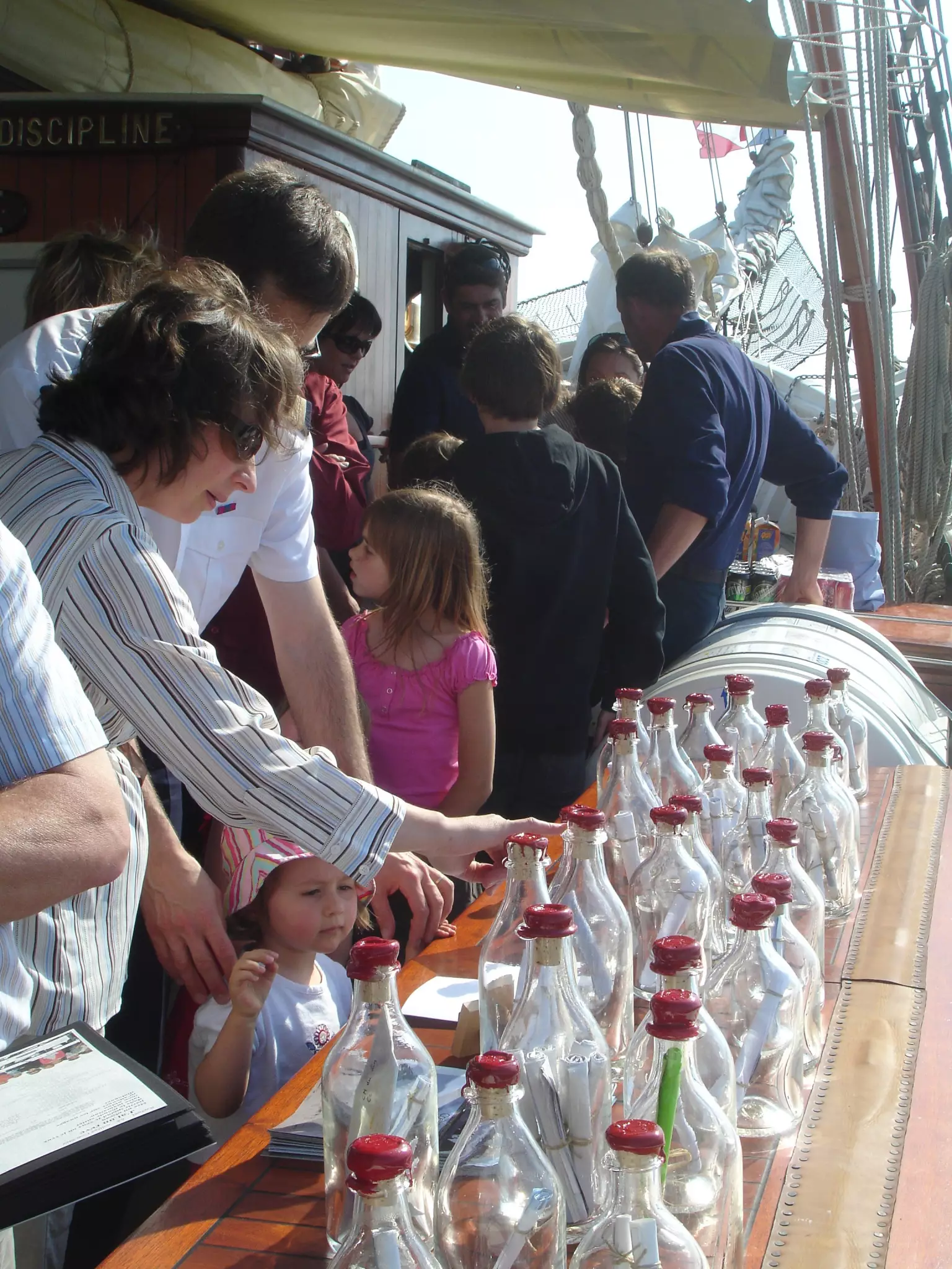 bouteilles-mer-goelette-belle-poule-2